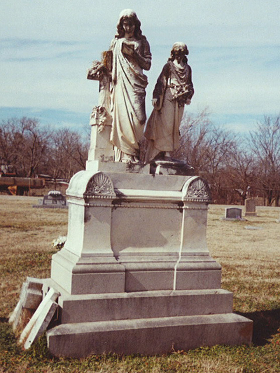 Ila Murray headstone