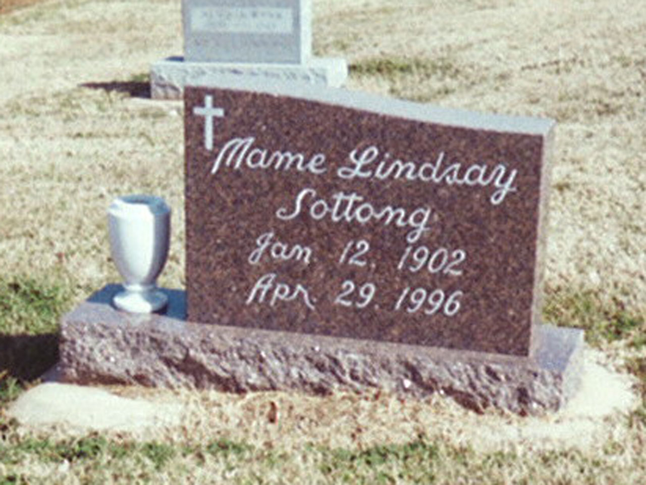 Mame Lindsay Sottong headstone